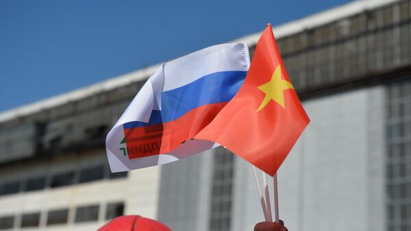 Cờ Nga và Việt Nam - Sputnik Việt Nam