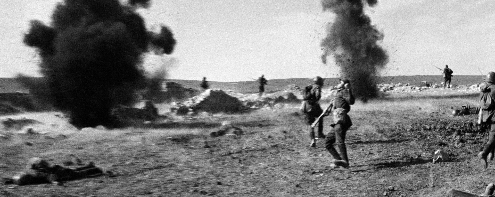 «Cái chết của người lính». Chiến tranh Vệ quốc Vĩ đại 1941-1945. Mặt trận Crưm, hướng Kerch, tháng 4-tháng 5 năm 1942. - Sputnik Việt Nam, 1920, 11.04.2024