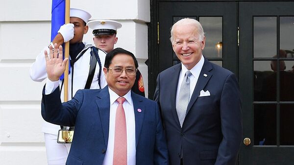 Tổng thống Hoa Kỳ Joseph Robinette Biden Jr. đón Thủ tướng Phạm Minh Chính. - Sputnik Việt Nam