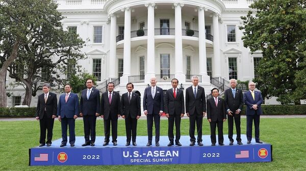 Tổng thống Hợp chúng quốc Hoa Kỳ Joseph Robinette Biden Jr và các Lãnh đạo ASEAN. - Sputnik Việt Nam