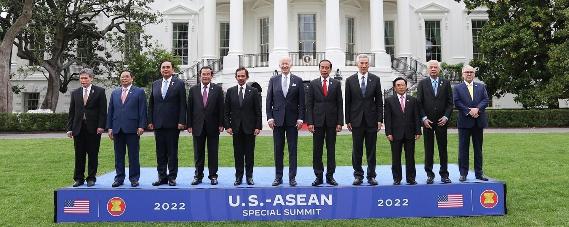 Tổng thống Hợp chúng quốc Hoa Kỳ Joseph Robinette Biden Jr và các Lãnh đạo ASEAN. - Sputnik Việt Nam, 1920, 17.05.2022