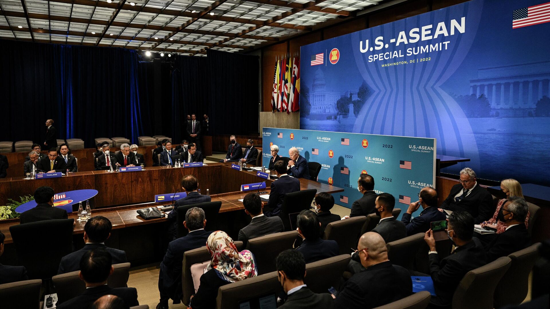 Hội nghị cấp cao đặc biệt Mỹ-ASEAN tại Bộ Ngoại giao Hoa Kỳ ở Washington - Sputnik Việt Nam, 1920, 14.05.2022