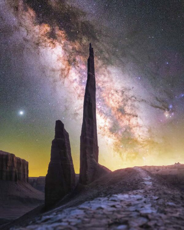 Bức ảnh Starlit Needle của nhiếp ảnh gia Mỹ Spencer Welling, lọt Top 25 ảnh đẹp nhất trong cuộc thi &quot;2022 Milky Way photographer of the year&quot; - Sputnik Việt Nam