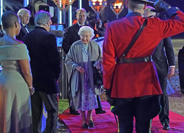 Nữ hoàng Elizabeth II tại Triển lãm ngựa trong lâu đài Windsor, Vương quốc Anh - Sputnik Việt Nam