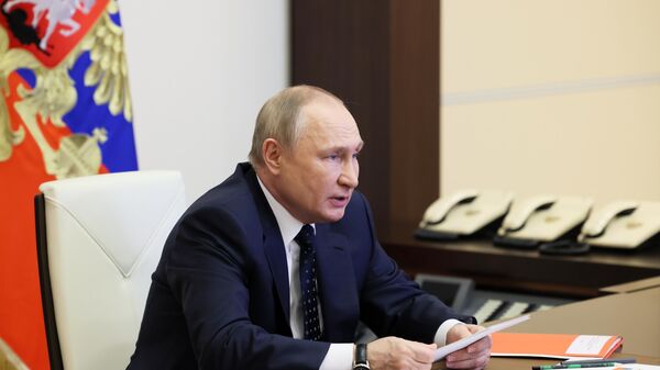 Tổng thống Vladimir Putin tại cuộc họp Hội đồng an ninh Liên bang Nga - Sputnik Việt Nam