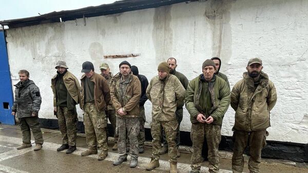 Lính Ukraina bị bắt làm tù binh - Sputnik Việt Nam