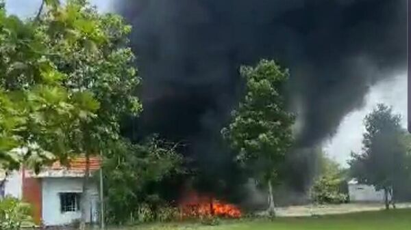 Bình Dương: Cháy bãi xe máy vi phạm Công an phường  - Sputnik Việt Nam