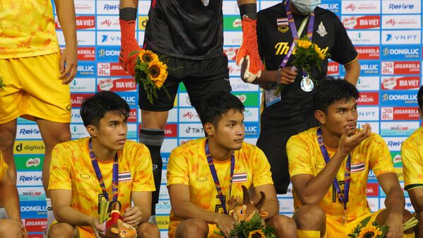 Các cầu thủ Thái Lan theo dõi Lễ trao giải  - Sputnik Việt Nam