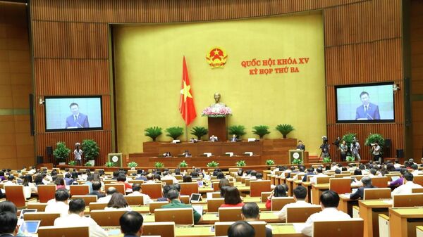 Quốc hội thảo luận về dự kiến Chương trình giám sát năm 2023 - Sputnik Việt Nam
