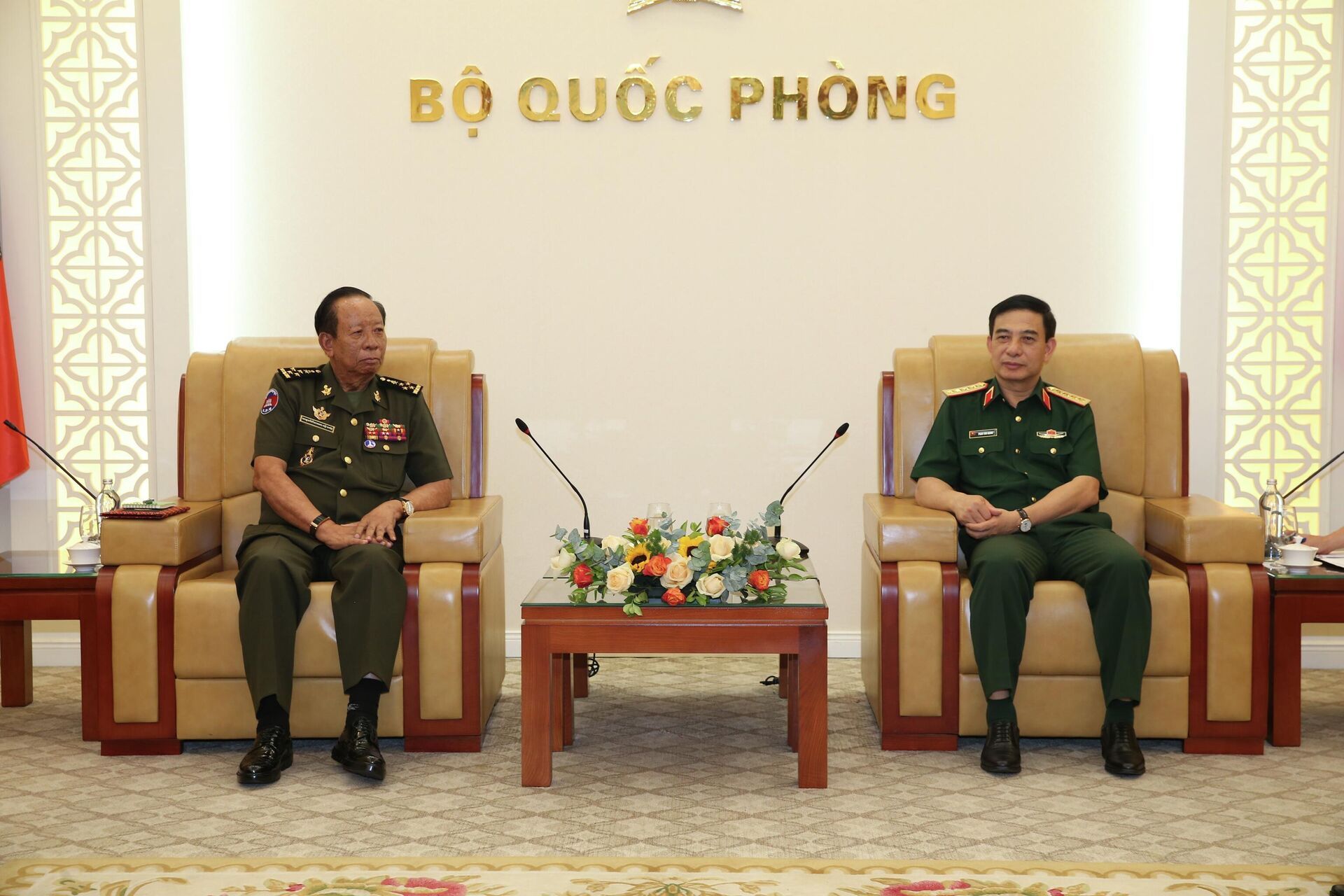 Bộ trưởng Bộ Quốc phòng Phan Văn Giang tiếp Bộ trưởng Bộ Quốc phòng Campuchia Tea Banh - Sputnik Việt Nam, 1920, 23.05.2022