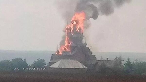 Đám cháy trong Nhà thờ Chính toà Svyatogorsk Lavra - Sputnik Việt Nam