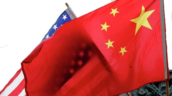 Cờ Trung Quốc và Mỹ - Sputnik Việt Nam