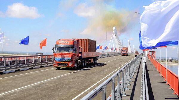 Cầu xuyên biên giới bắc qua sông Amur sang Trung Quốc - Sputnik Việt Nam