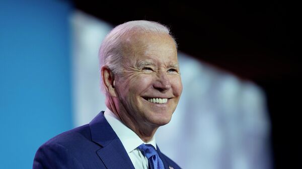 Tổng thống Joe Biden phát biểu tại Hội nghị thượng đỉnh Giám đốc điều hành Châu Mỹ lần thứ IV, Thứ Năm, ngày 9 tháng 6 năm 2022, tại Los Angeles. - Sputnik Việt Nam