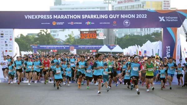 10.000 người tham gia Giải chạy VnExpress Marathon Quy Nhơn 2022 - Sputnik Việt Nam
