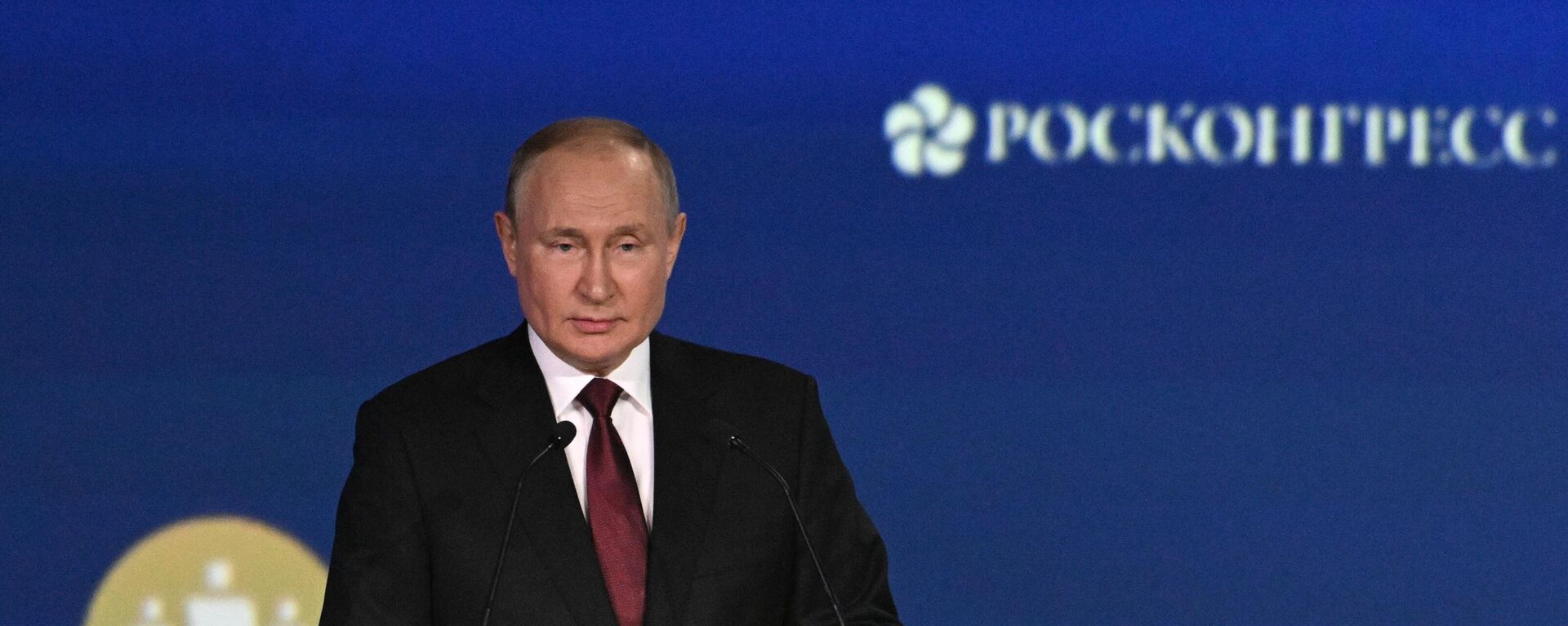 Tổng thống Nga Vladimir Putin tham dự SPIEF-2022 - Sputnik Việt Nam, 1920, 19.06.2022
