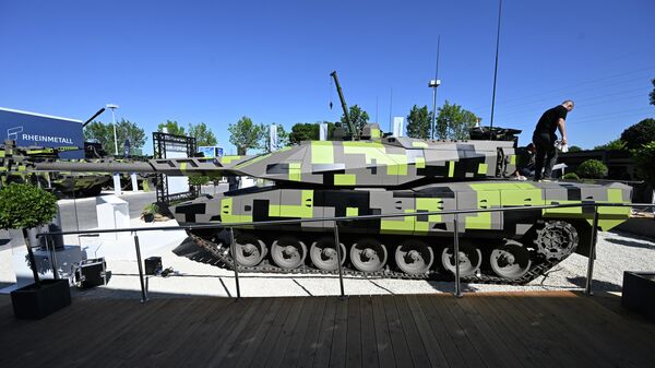 Xe tăng KF51 của nhà sản xuất vũ khí Đức Rheinmetall tại triển lãm quốc tế về quốc phòng và an ninh Eurosatory ở Villepinte, Pháp - Sputnik Việt Nam