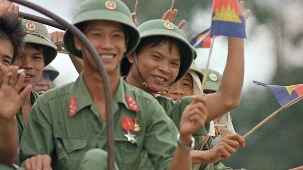 Bộ đội Việt Nam trở về Việt Nam sau khi rời Campuchia, 1989 - Sputnik Việt Nam