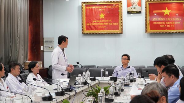 Phó Thủ tướng Vũ Đức Đam làm việc với Bệnh viện Chợ Rẫy Thành phố Chí Minh - Sputnik Việt Nam