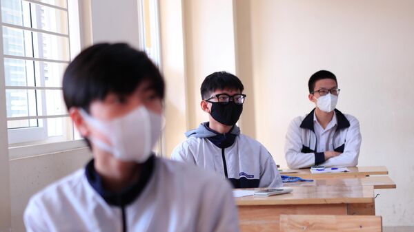 Học sinh cuối cấp trường phổ thông trung học, Hà Nội - Sputnik Việt Nam