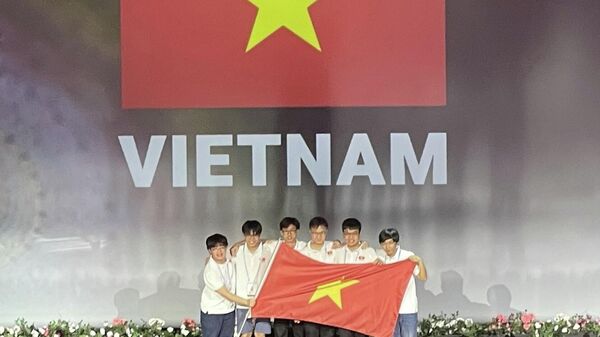 Cả 6 học sinh thi Olympic Toán học quốc tế năm 2022 đều giành huy chương - Sputnik Việt Nam