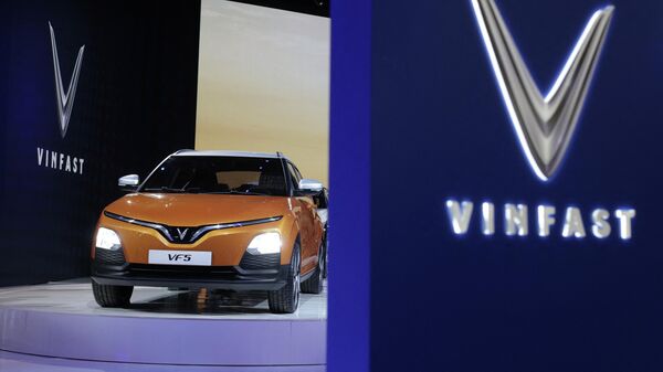 Xe ô тô điện VinFast VF 5 tại Trung tâm Hội nghị Las Vegas, Mỹ - Sputnik Việt Nam