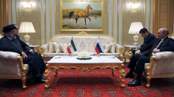 Tổng thống Nga Vladimir Putin và Tổng thống Iran Seyyed Ebrahim Raisi - Sputnik Việt Nam