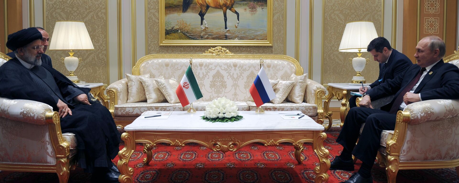 Tổng thống Nga Vladimir Putin và Tổng thống Iran Seyyed Ebrahim Raisi - Sputnik Việt Nam, 1920, 22.11.2022