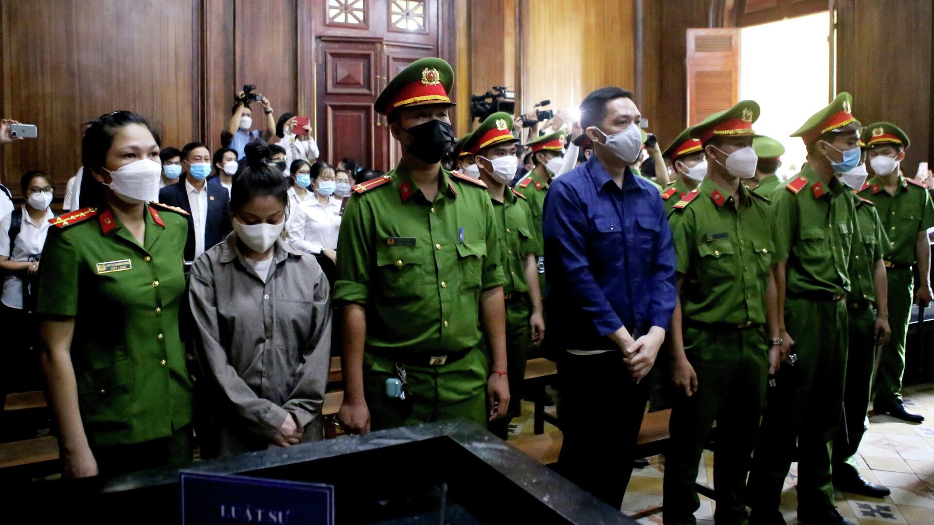 Hoãn phiên tòa xét xử vụ án bạo hành bé gái dẫn đến tử vong ở Thành phố Hồ Chí Minh - Sputnik Việt Nam, 1920, 21.07.2022