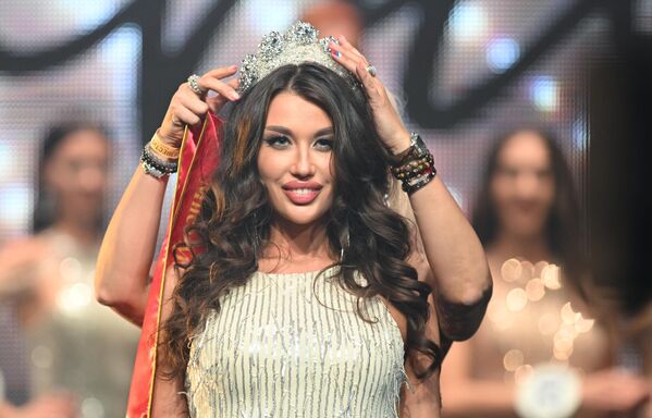 Alena Akimova - chủ nhân của danh hiệu &quot;Người đẹp của Moskva&quot; trong cuộc thi sắc đẹp và tài năng &quot;Hoa hậu Moskva-2022&quot;. - Sputnik Việt Nam