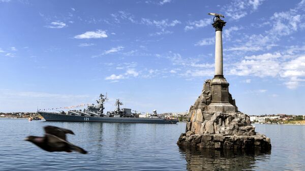 Đài tưởng niệm những con tàu bị chìm ở Sevastopol. - Sputnik Việt Nam