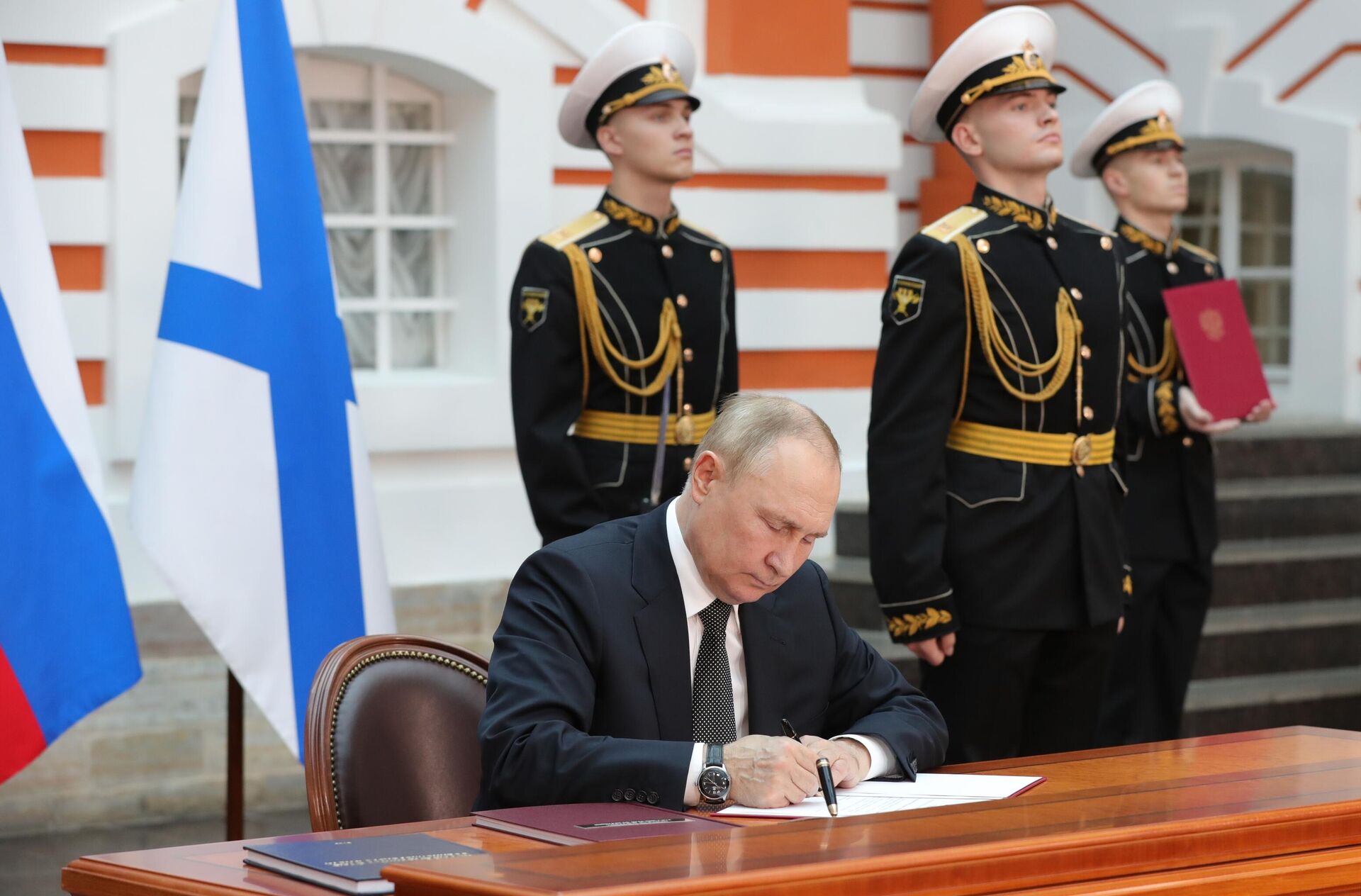 Tổng thống Putin ký sắc lệnh phê chuẩn Học thuyết Hải quân - Sputnik Việt Nam, 1920, 03.08.2022