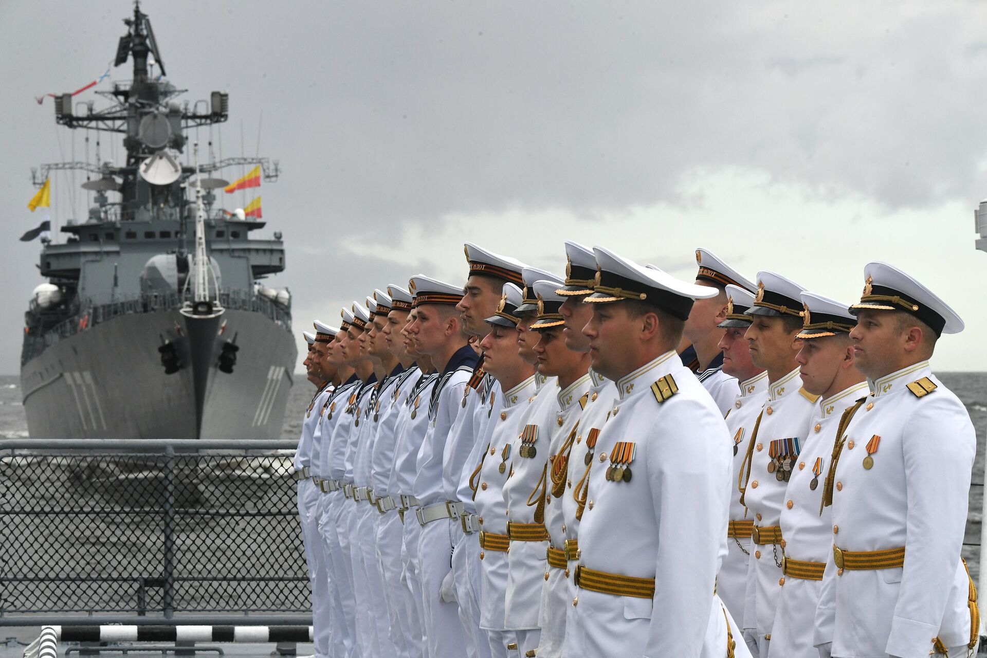 Lễ kỷ niệm Ngày Hải quân ở St.Petersburg - Sputnik Việt Nam, 1920, 03.08.2022