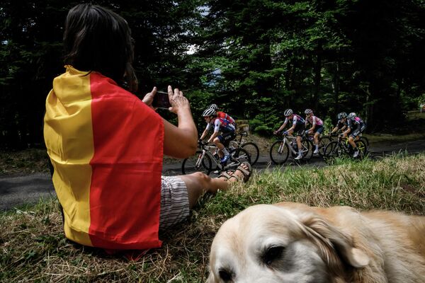 Cuộc đua xe đạp nữ Tour de France tại Pháp. - Sputnik Việt Nam
