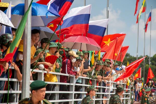 Hoàn thành các chuẩn mực trong khuôn khổ giai đoạn 1 của cuộc thi «Vùng tai nạn» thuộc «Army Games-2022». - Sputnik Việt Nam
