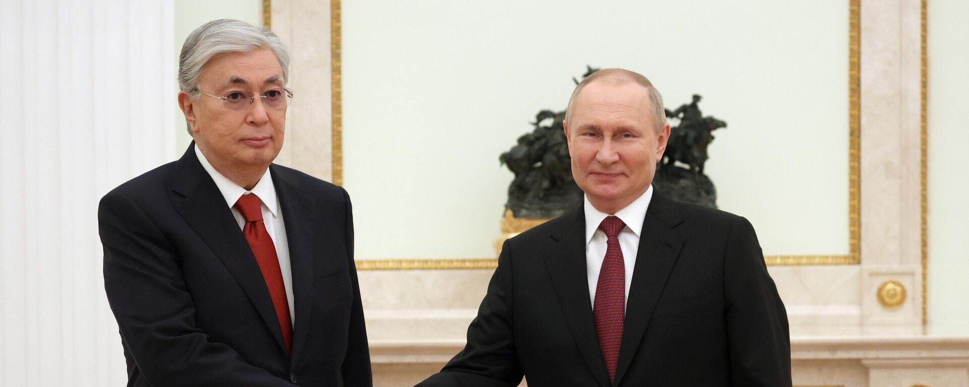 Tổng thống Nga Vladimir Putin và Tổng thống Kazakhstan Kassym-Jomart Tokayev - Sputnik Việt Nam, 1920, 19.08.2022
