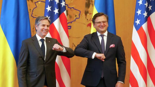 Ngoại trưởng Hoa Kỳ Anthony Blinken và Ngoại trưởng Ukraina Dmitry Kuleba - Sputnik Việt Nam