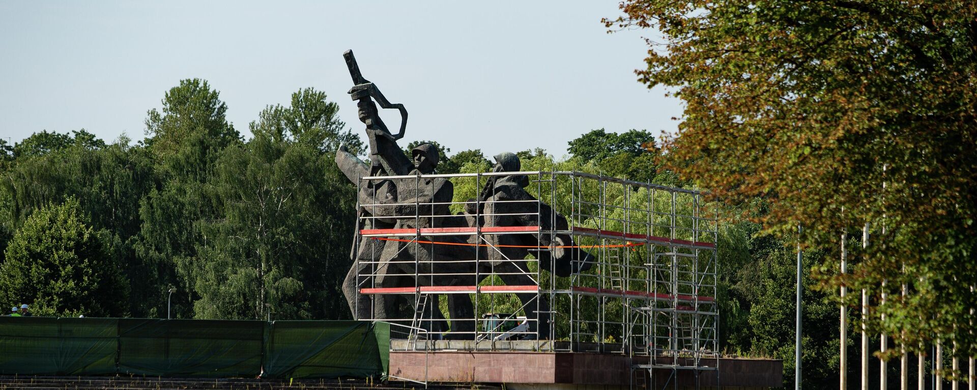 Tượng đài «Những người giải phóng Riga» - Sputnik Việt Nam, 1920, 25.08.2022