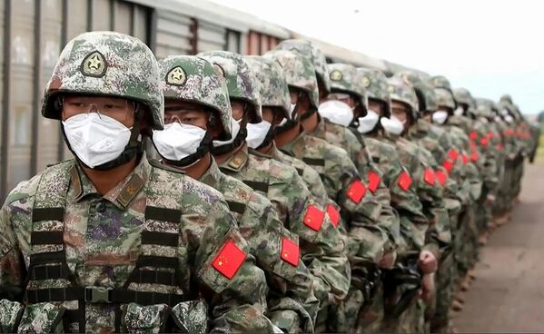 Quân đội Trung Quốc tới tham gia cuộc tập trận &quot;Vostok-2022&quot; tại thao trường Sergeevsky ở khu vực Primorsky ở Viễn Đông, Nga. - Sputnik Việt Nam