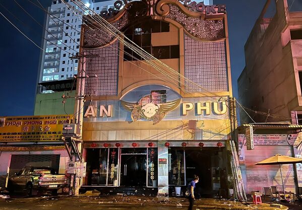 Vụ cháy quán karaoke An Phú ở Việt Nam làm 32 người thiệt mạng. - Sputnik Việt Nam
