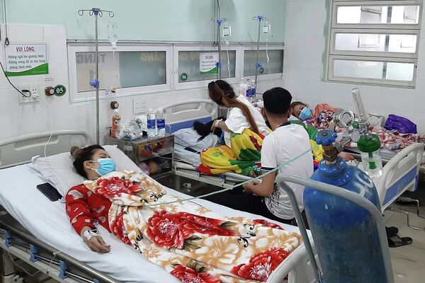 Người bị thương nằm điều trị tại Bệnh viện Đa khoa An Phúc. - Sputnik Việt Nam