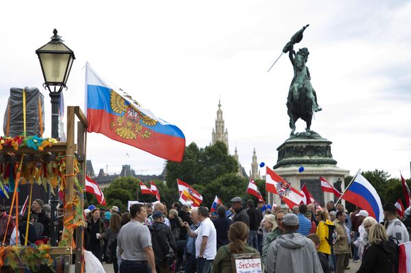 Biểu tình phản đối ở Vienna chống lại sự hỗ trợ tài chính cho Ukraina ở cấp nhà nước - Sputnik Việt Nam