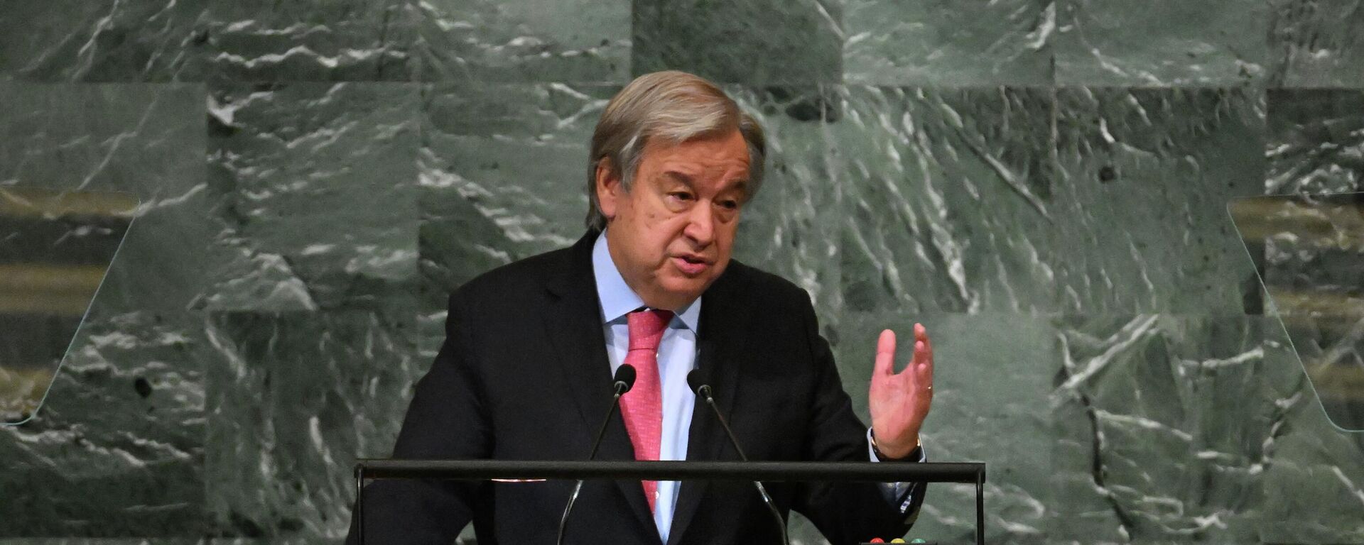 Tổng thư ký LHQ António Guterres phát biểu tại phiên họp thứ 77 của Đại hội đồng LHQ tại Trụ sở LHQ ở New York - Sputnik Việt Nam, 1920, 22.09.2022