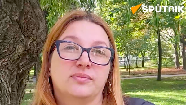 Phụ nữ từ Donetsk nói lý do tại sao cô đến bỏ phiếu ủng hộ việc sáp nhập vào Nga - Sputnik Việt Nam