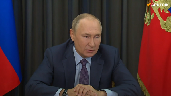 Ông Putin: Trong điều kiện chiến dịch đặc biệt và trưng cầu dân ý, cứu người là trọng tâm chú ý của xã hội chúng ta - Sputnik Việt Nam