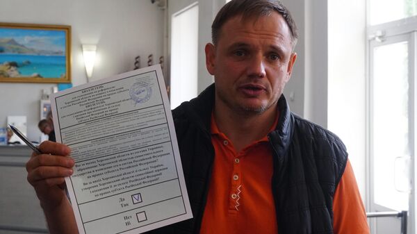 Bỏ phiếu trong các cuộc trưng cầu dân ý về việc gia nhập Liên bang Nga trong các vùng lãnh thổ được giải phóng - Sputnik Việt Nam