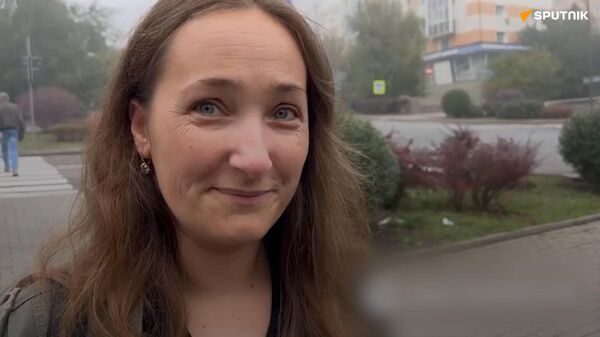 Cư dân Donetsk chia sẻ cảm xúc của mình liên quan đến việc gia nhập Nga - Sputnik Việt Nam