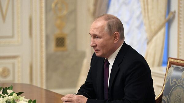 Tổng thống Nga Vladimir Putin gặp Tổng giám đốc IAEA R. Grossi - Sputnik Việt Nam