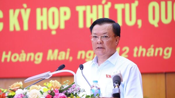 Bí thư Thành ủy Đinh Tiến Dũng tiếp xúc cử tri quận Hoàng Mai trước Kỳ họp thứ tư, Quốc hội khóa XV - Sputnik Việt Nam