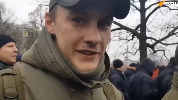 Trên mạng xã hội lam truyền đoạn video, trong đó binh sĩ Ukraina thừa nhận rằng hắn sẽ giết thường dân ở Donbass - Sputnik Việt Nam